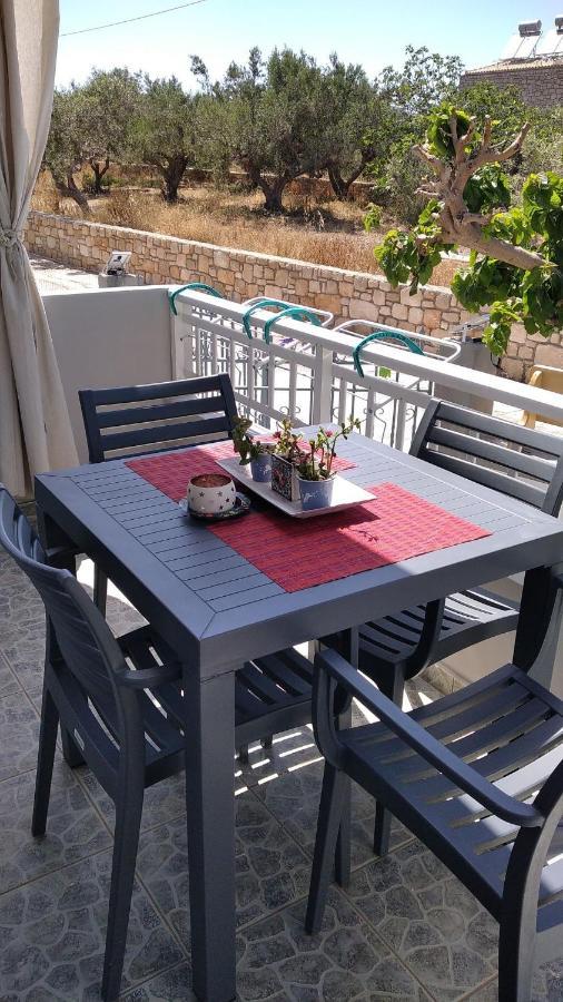 Mulberry House Hotell Elafónisos Eksteriør bilde